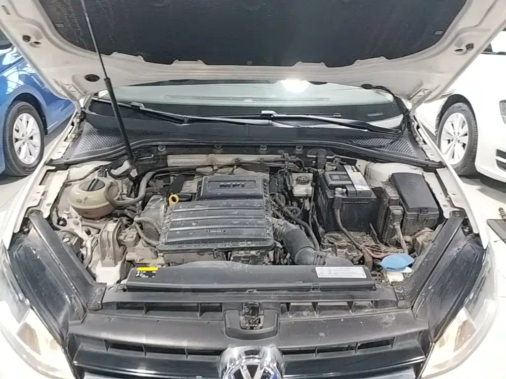 Volkswagen Golf — миниатюра 20