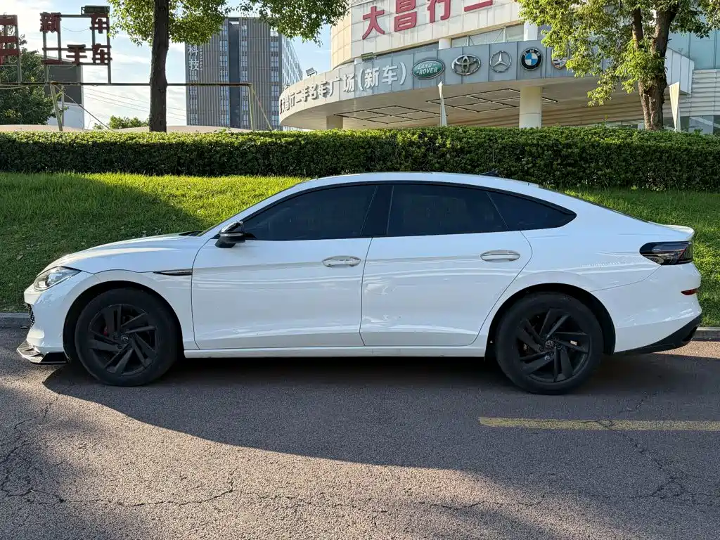 Volkswagen Lamando — миниатюра 3