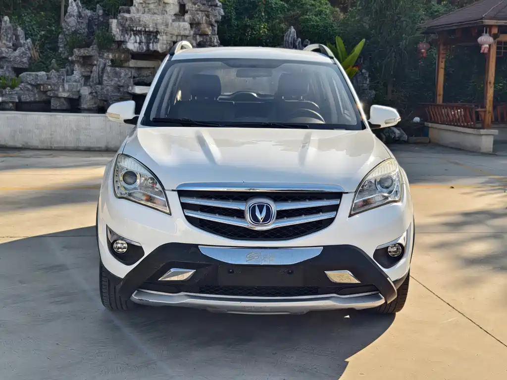 Changan CS35 2015 1.6L AT Luxury V