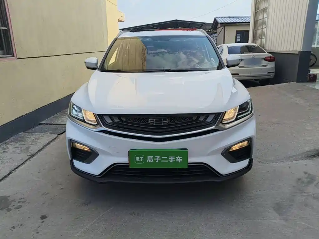 Geely Binyue — миниатюра 3
