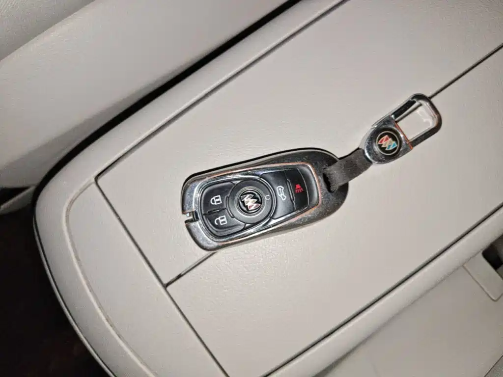 Buick GL8 — миниатюра 9