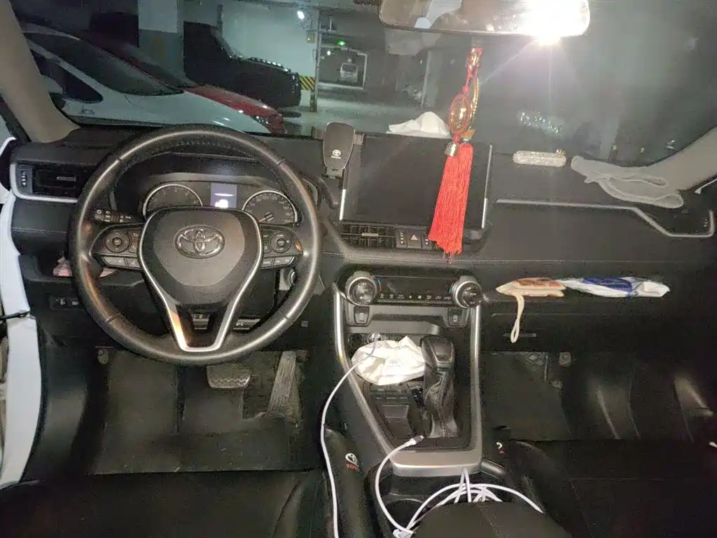 Toyota Wildlander 2022 2.0L CVT Luxury PLUS