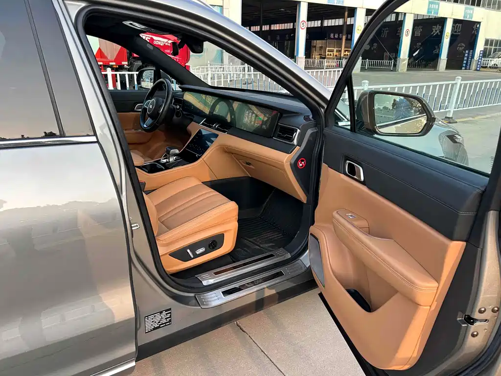 Li Auto Li ONE — миниатюра 9