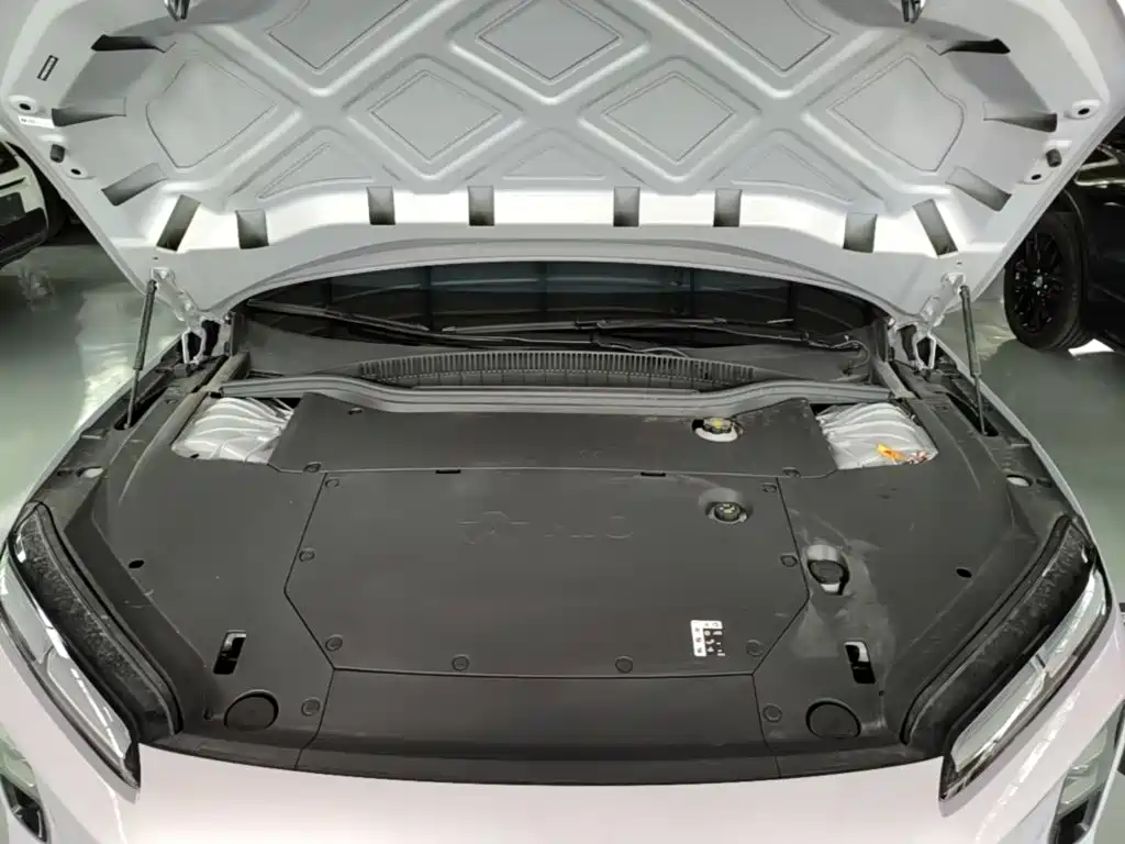 NIO ET5T — миниатюра 20