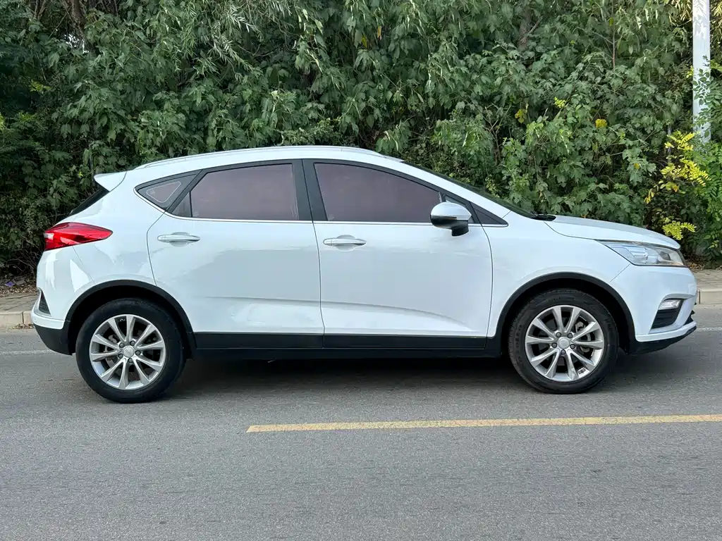 Geely Emgrand GS — миниатюра 12