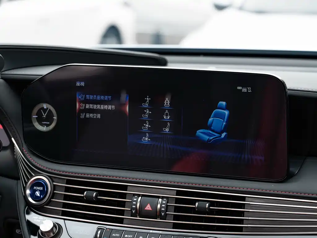 Lexus LS — миниатюра 16