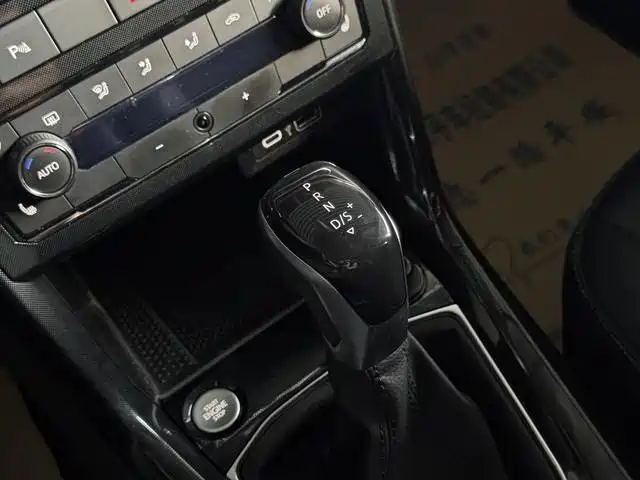 Volkswagen Tharu — миниатюра 3
