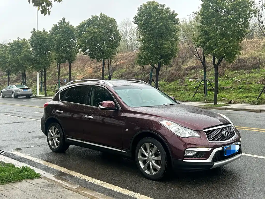 INFINITI QX50