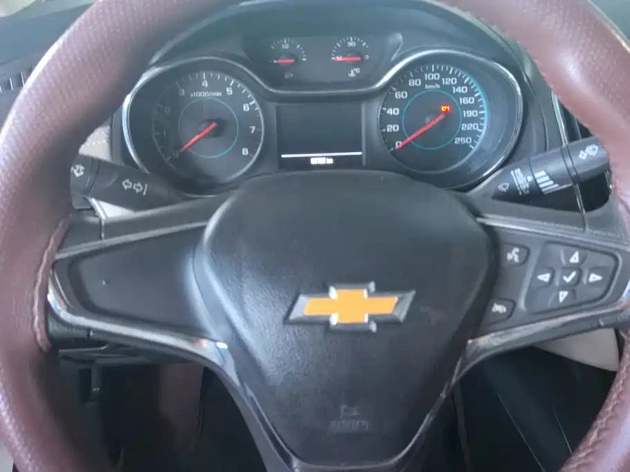 Chevrolet Cruze — миниатюра 15