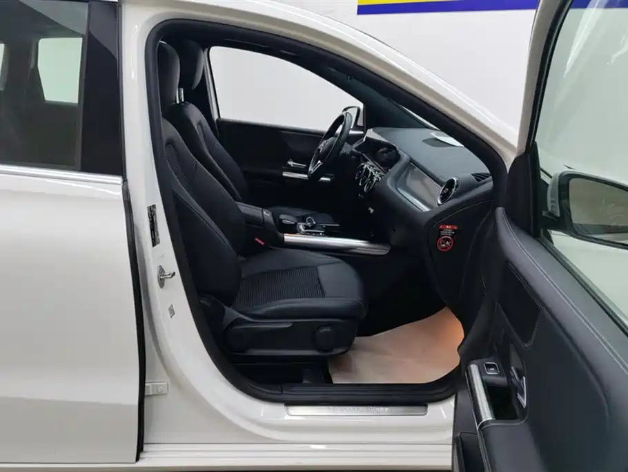 MERCEDES-BENZ B CLASS