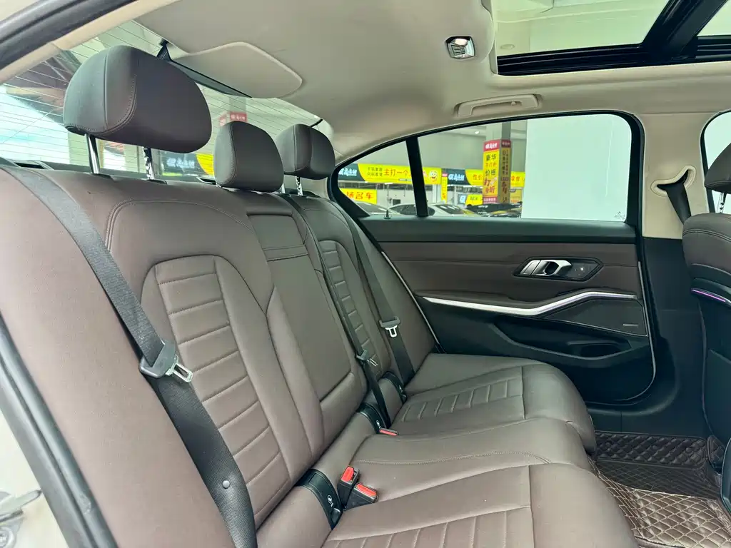 BMW 3 Series — миниатюра 13