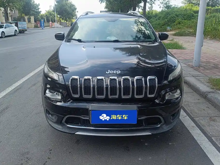 Jeep Cherokee — миниатюра 2