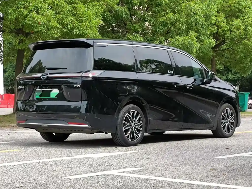 GAC Motor Trumpchi E8 PHEV — миниатюра 13