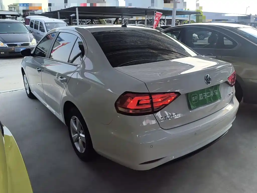 Volkswagen Lavida — миниатюра 5