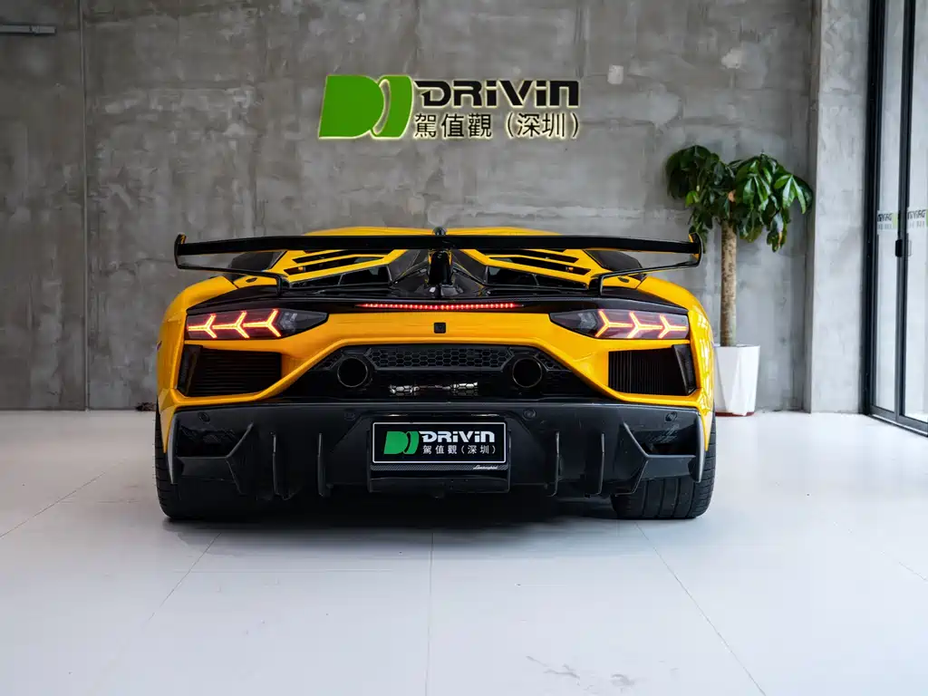 Lamborghini Aventador 2011 LP 700-4