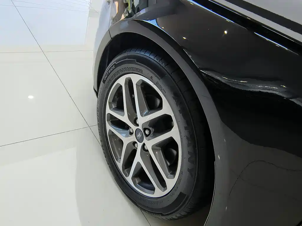 Ford Mondeo — миниатюра 28