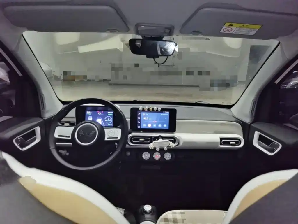Wuling MINIEV — миниатюра 10