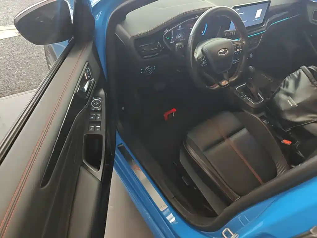 Ford Focus — миниатюра 16