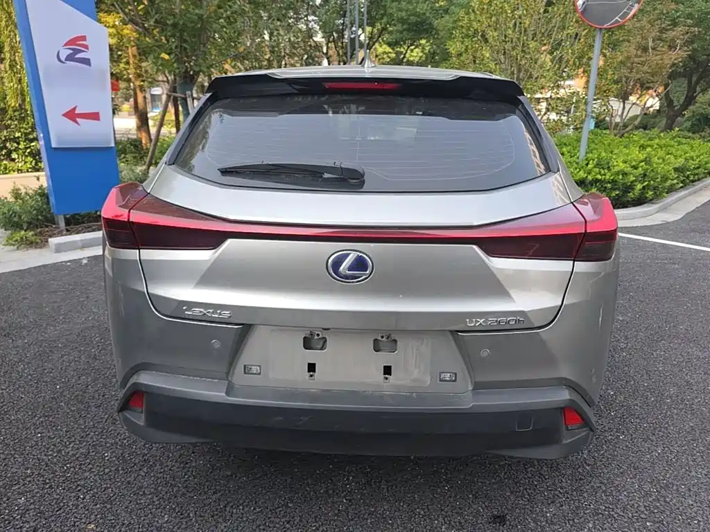 Lexus UX — миниатюра 6