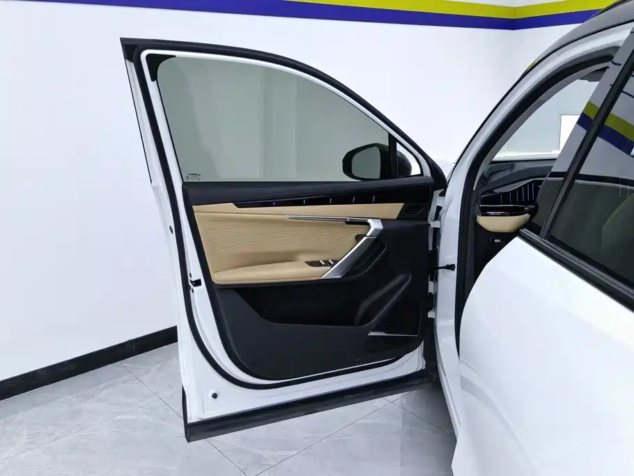 Geely Boyue L — миниатюра 7