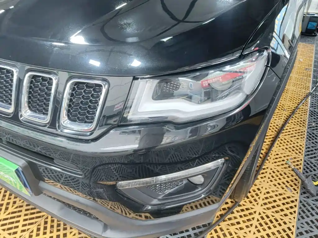 Jeep Compass — миниатюра 24