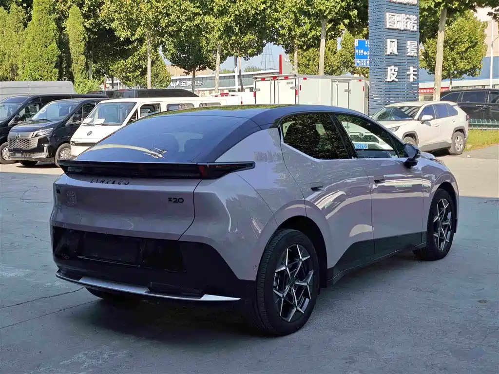 Lynk & Co Z20 — миниатюра 4