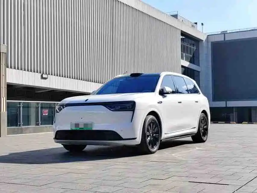 Aito M8 2025 Max+ 53.4kWh 6 мест (192 ）
