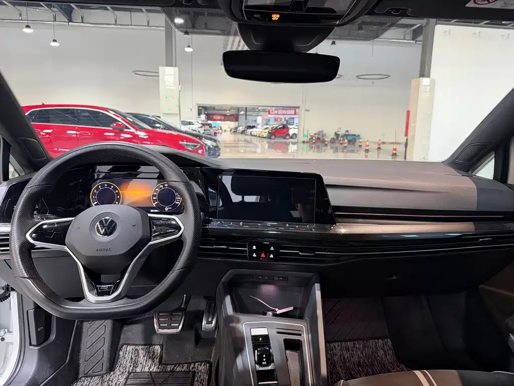 Volkswagen Golf — миниатюра 11