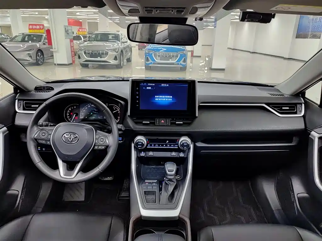 TOYOTA RAV4 RONGFANG