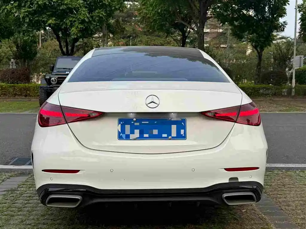 Mercedes-Benz C-Class — миниатюра 5