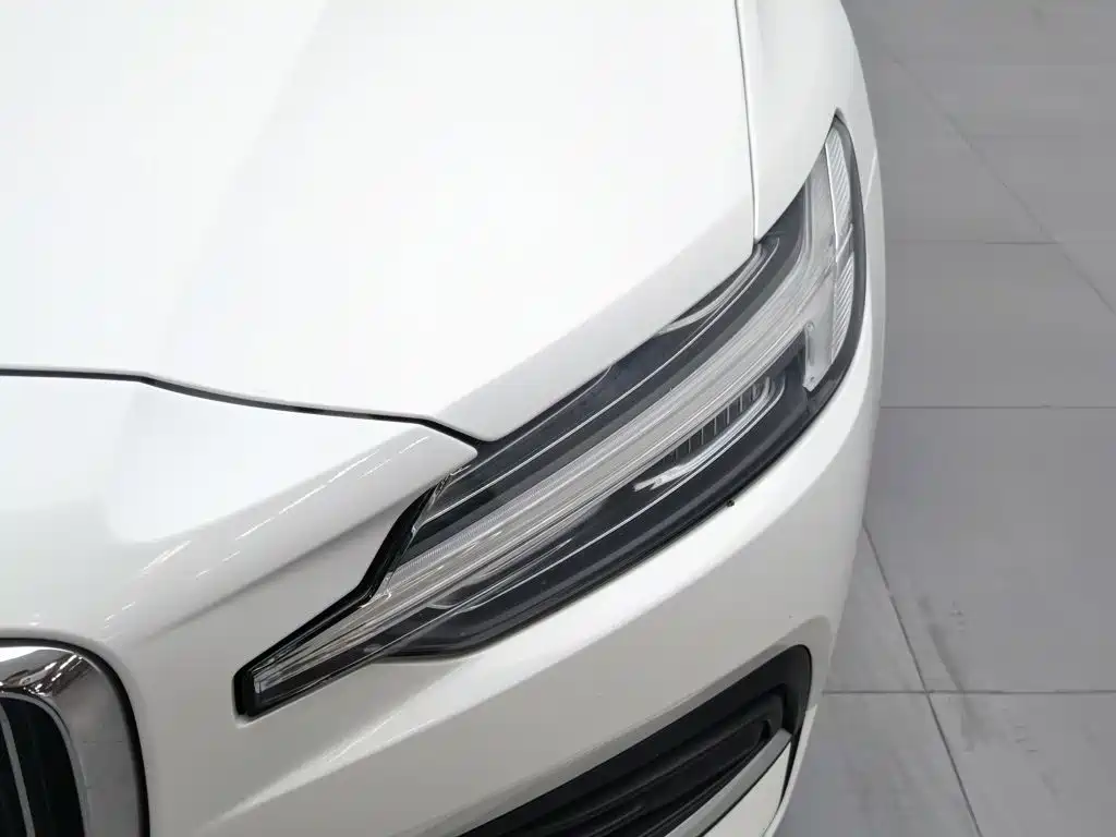 Volvo S60 — миниатюра 7