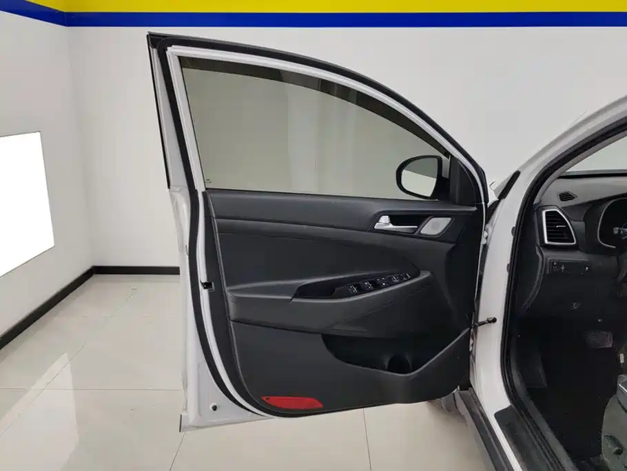 Hyundai Tucson — миниатюра 7