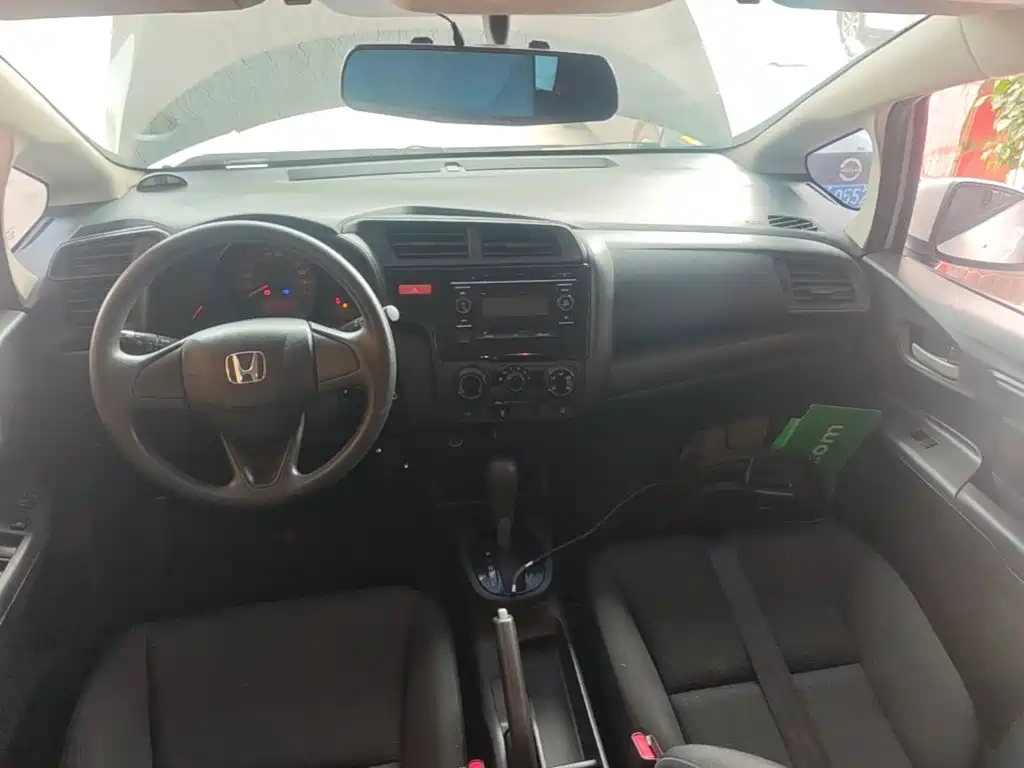 Honda Fit — миниатюра 10