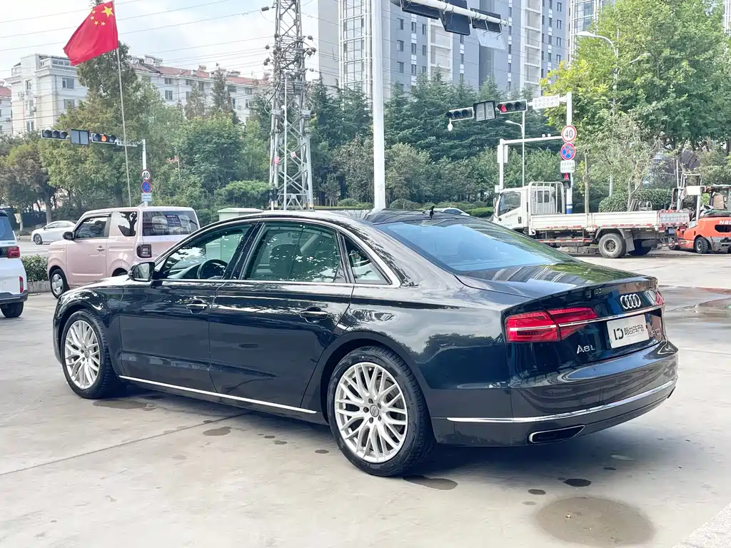 Audi A8 — миниатюра 9