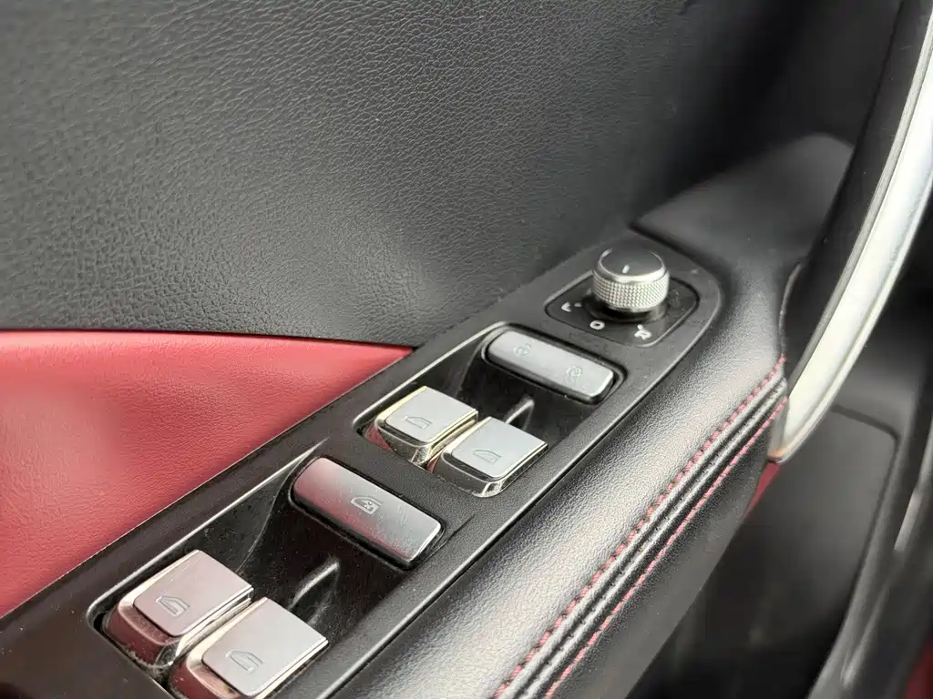 Geely Binyue — миниатюра 13
