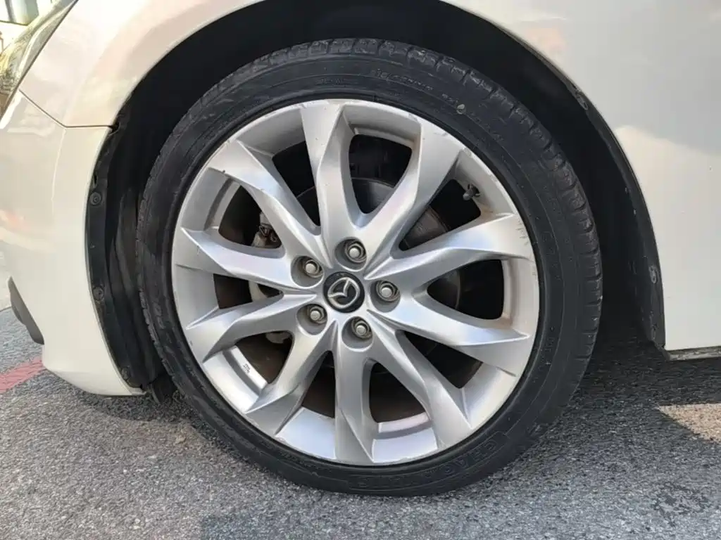 Mazda 3 Axela — миниатюра 23