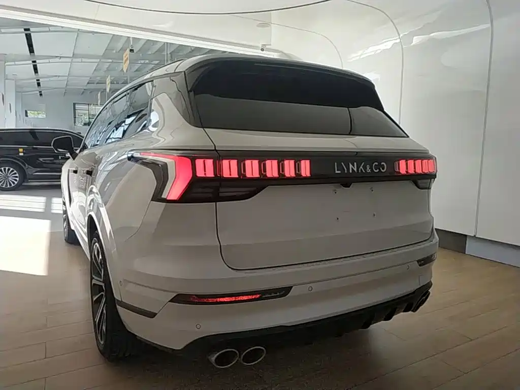 Lynk & Co 09 — миниатюра 5