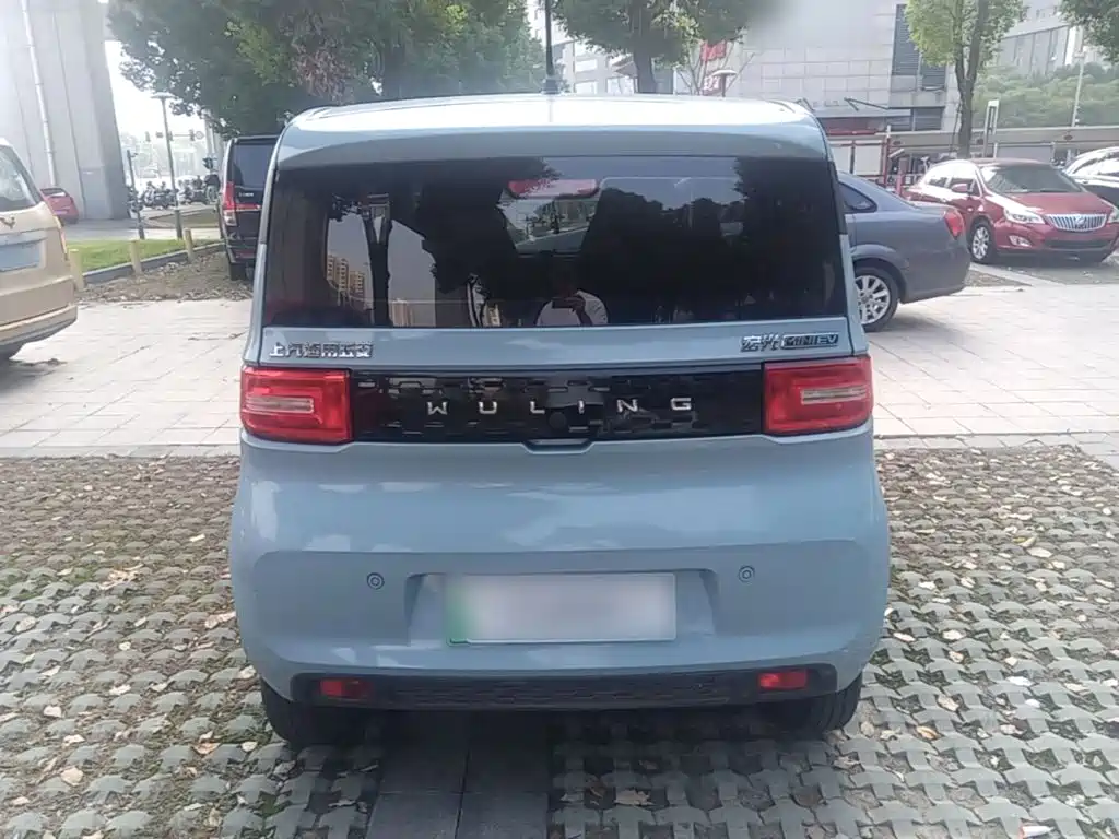 Wuling MINIEV — миниатюра 6
