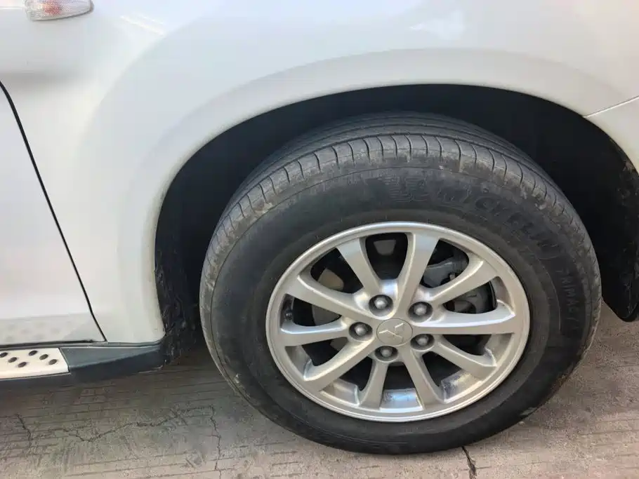 Mitsubishi ASX — миниатюра 6