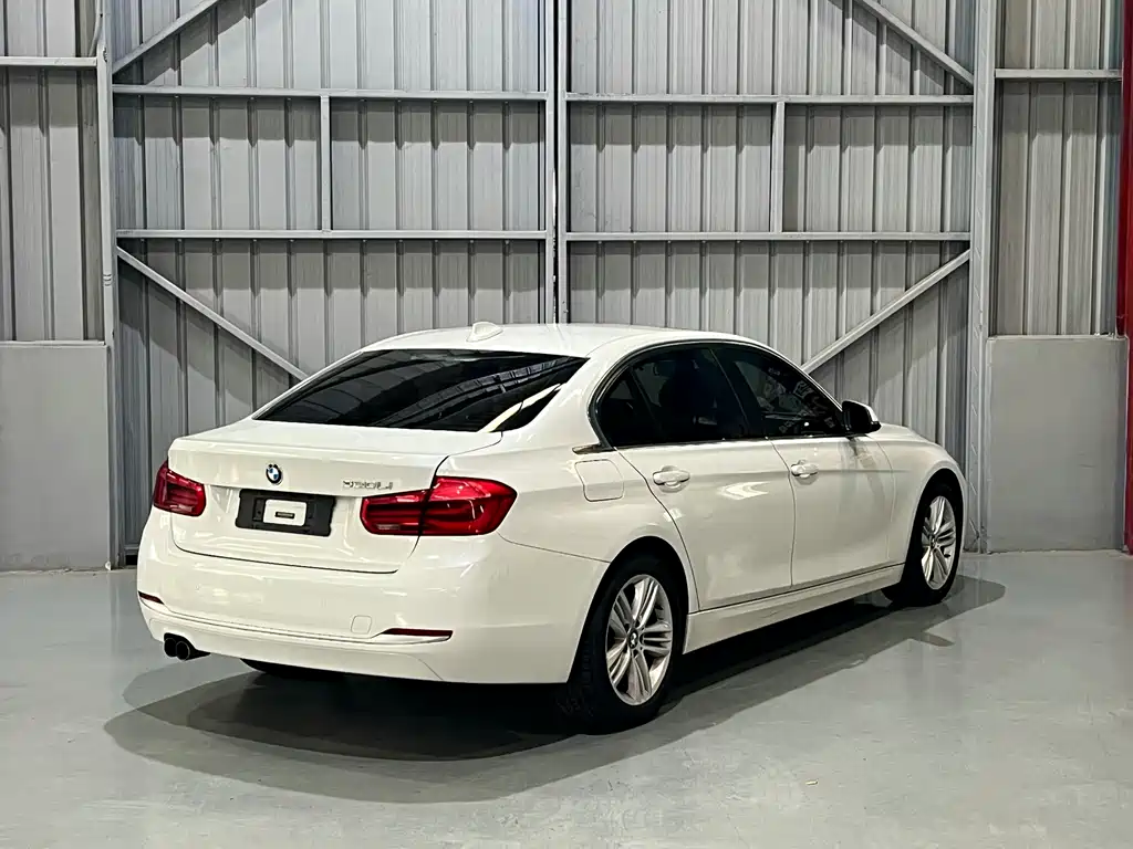 BMW 3 Series — миниатюра 7