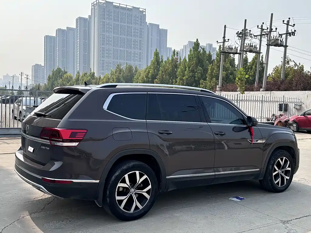 Volkswagen Teramont — миниатюра 6