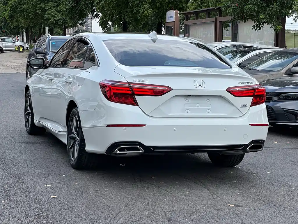 Honda Inspire — миниатюра 7