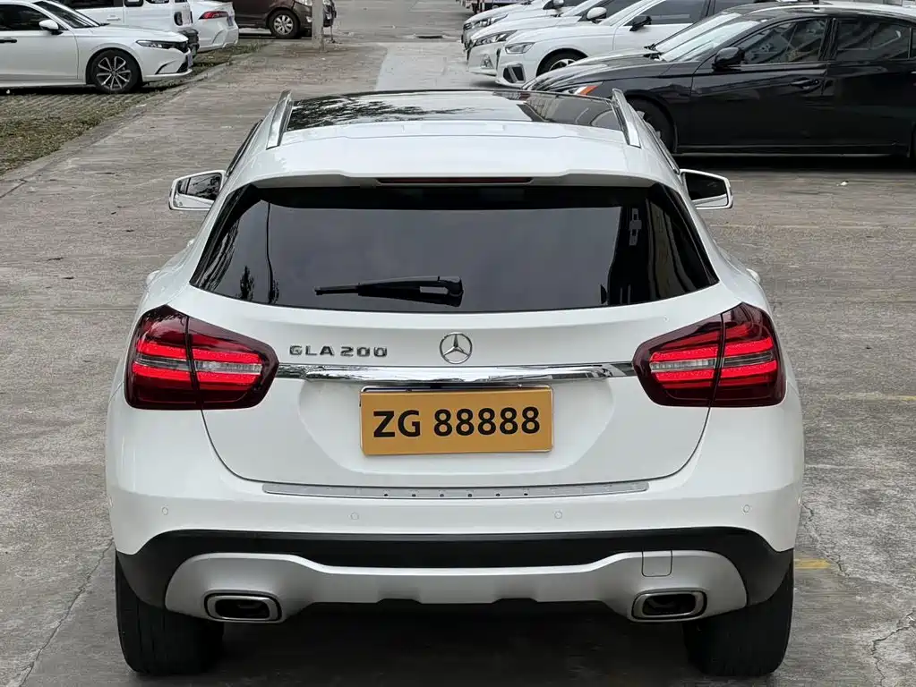 Mercedes-Benz GLA — миниатюра 5