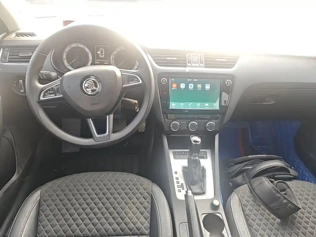 Skoda Octavia — миниатюра 10