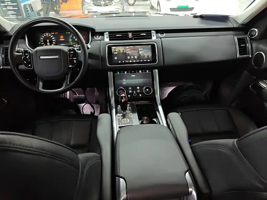 Land Rover Sport PHEV — миниатюра 10