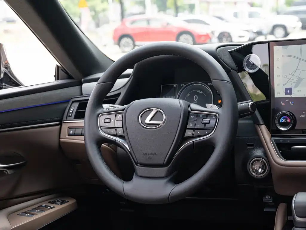 Lexus ES — миниатюра 14