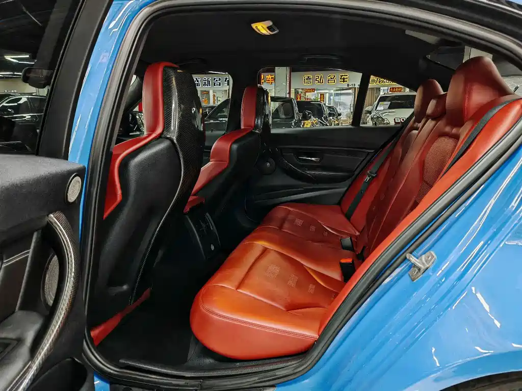 BMW M3 — миниатюра 7