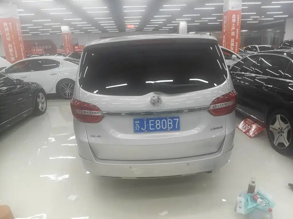 Buick GL8 — миниатюра 4