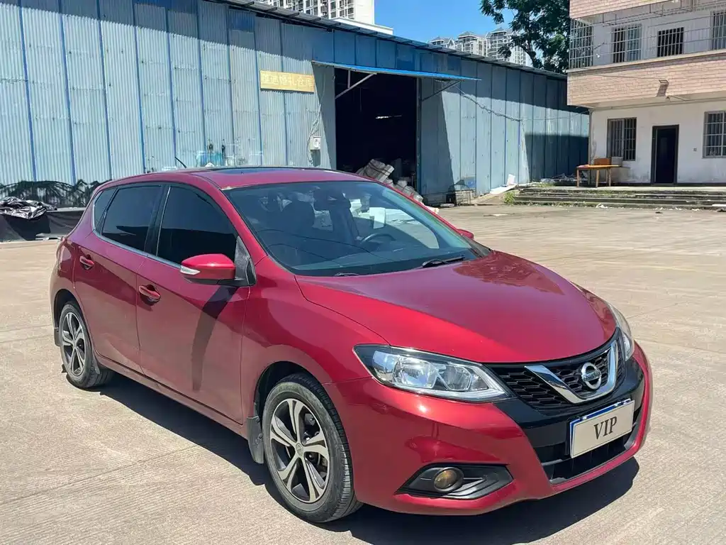 Nissan Tiida — миниатюра 3