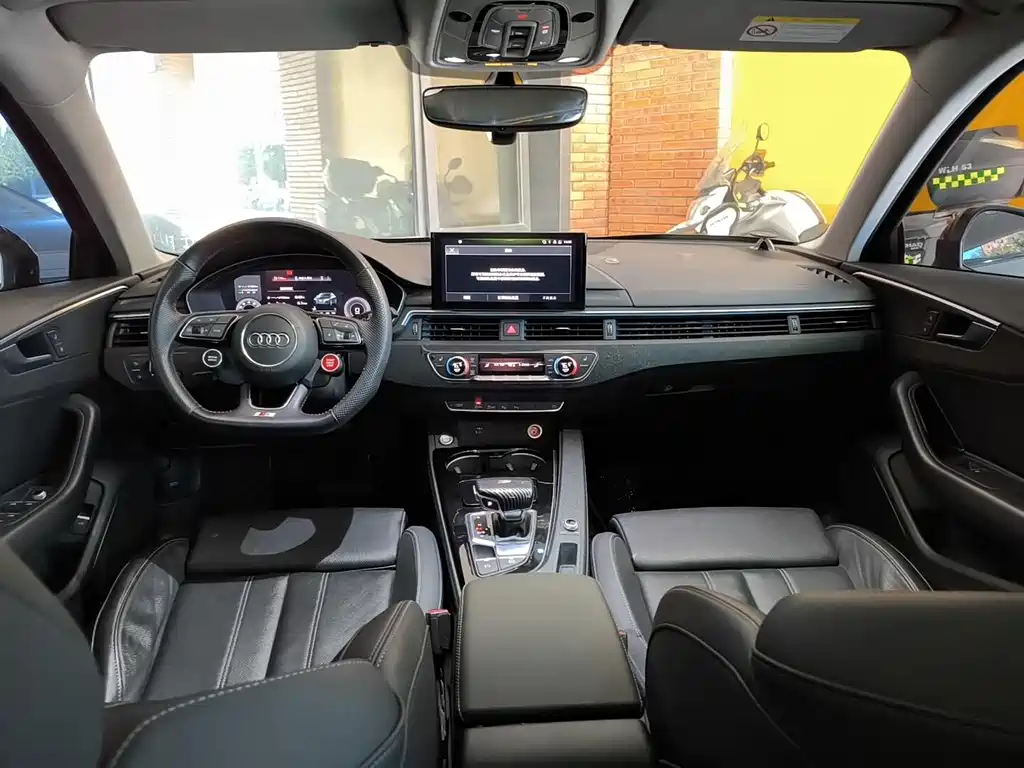 Audi A4L — миниатюра 12